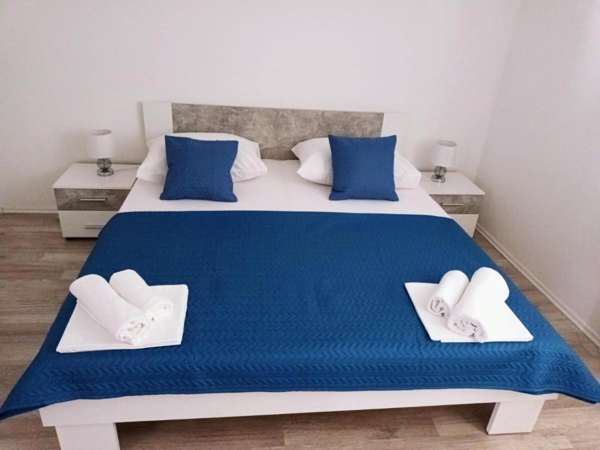 Apartment "None" Makarska Exterior photo